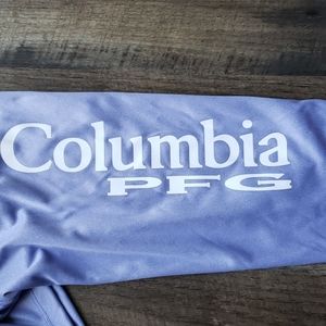 Columbia PFG shirt with hood